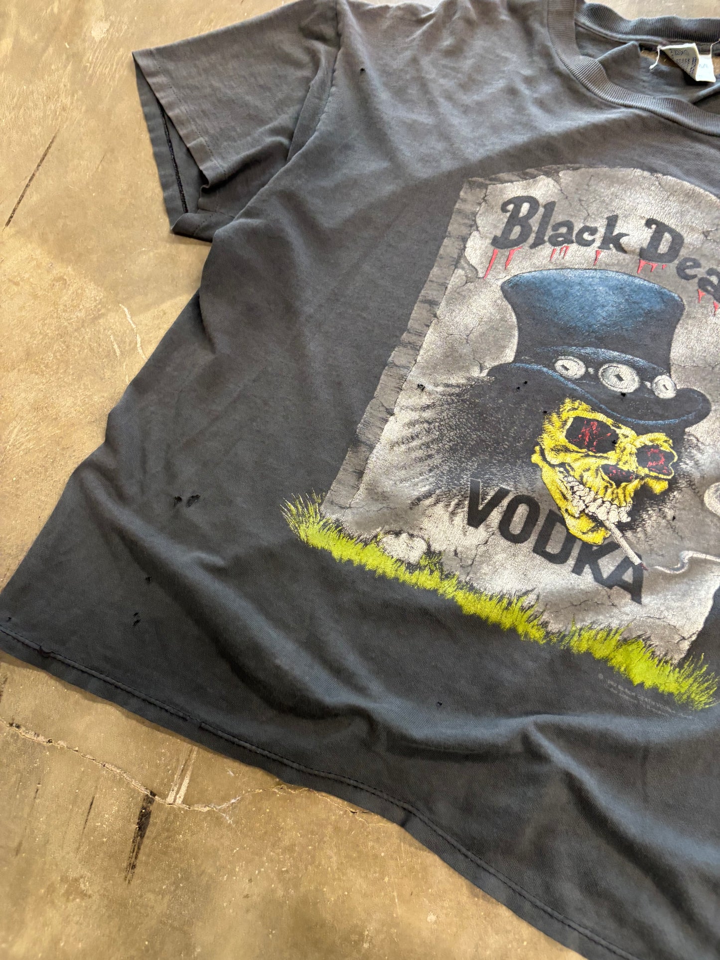 Vintage Black Death Vodka shirt size XL