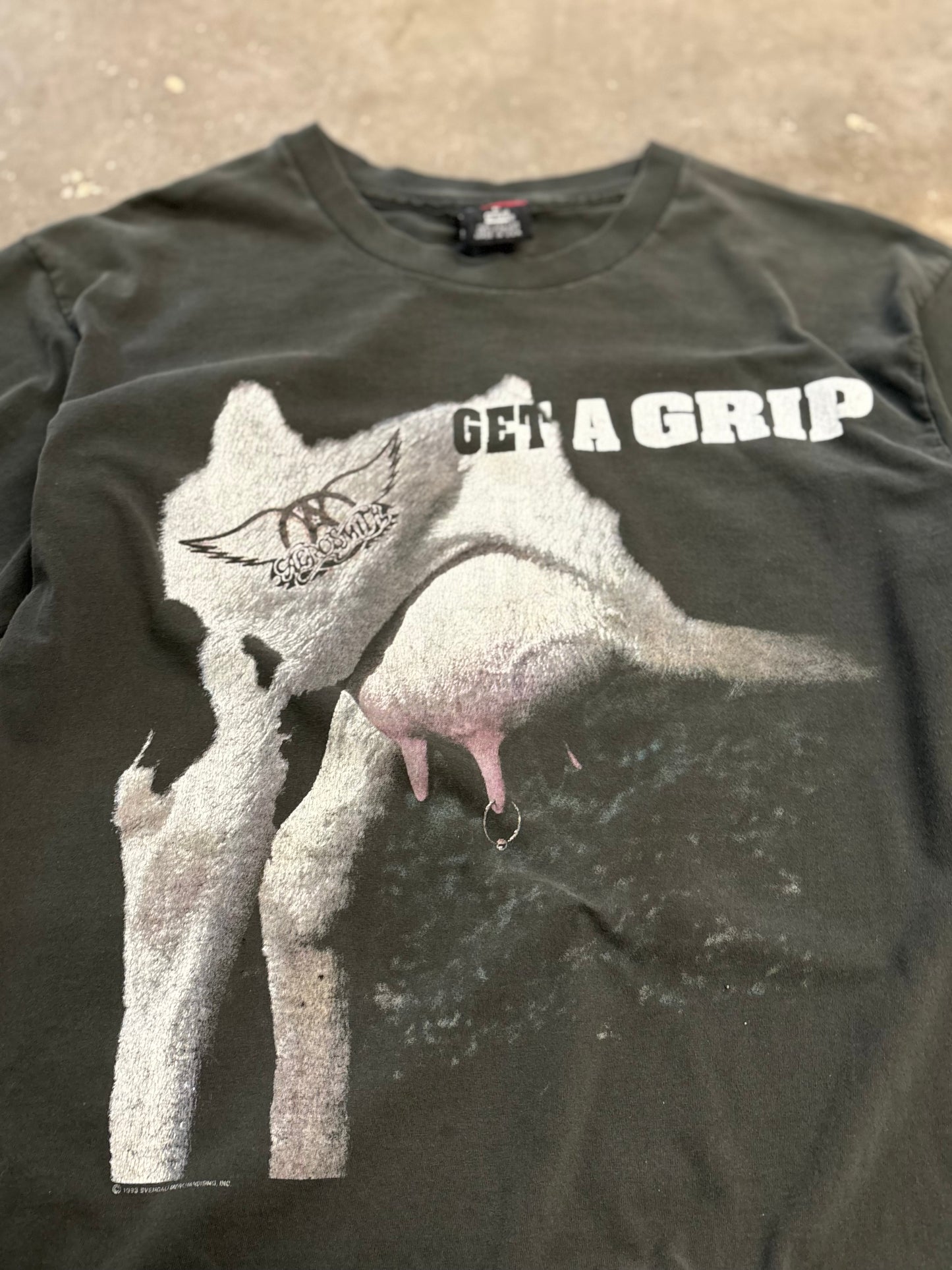 Vintage Aerosmith Get a grip shirt size extra large